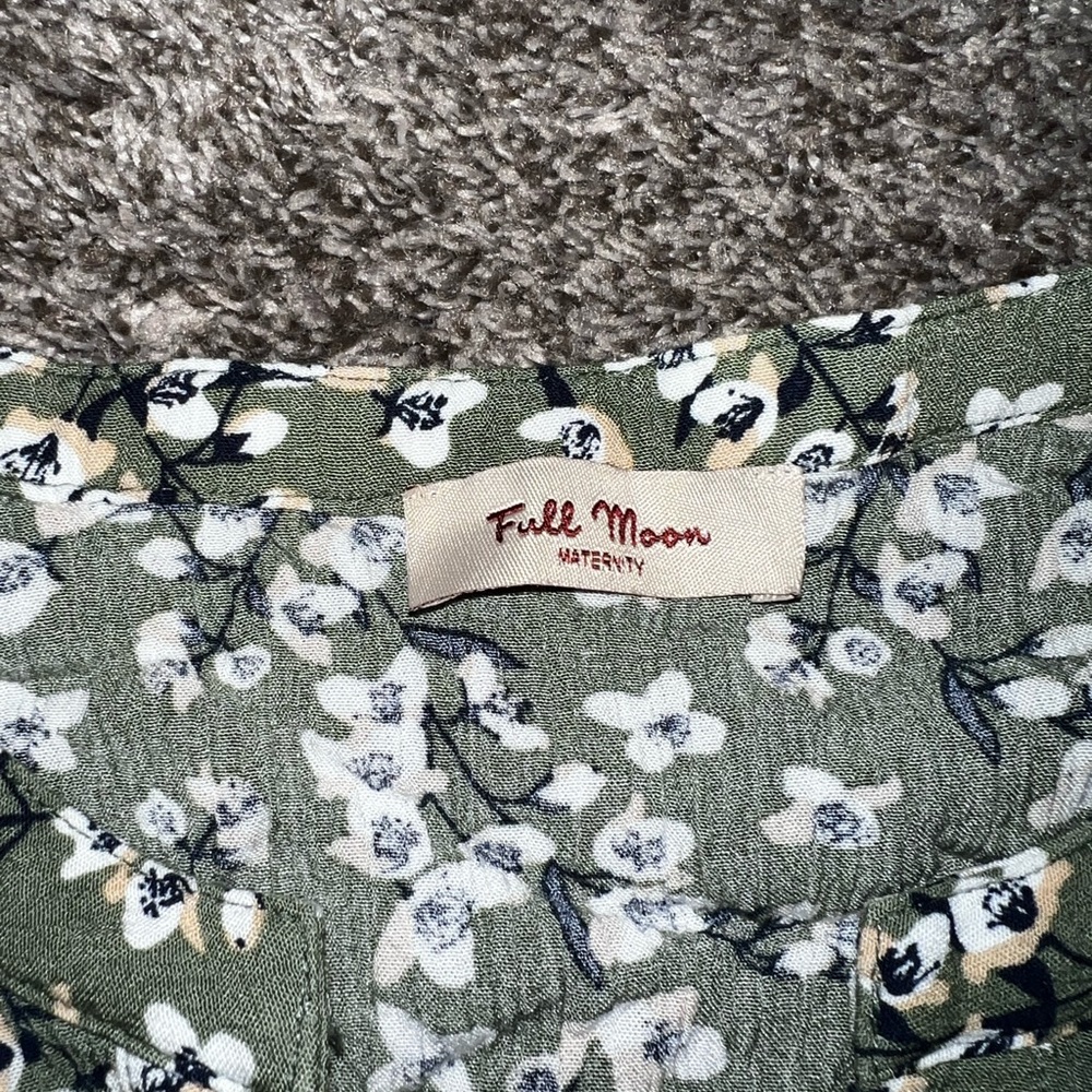 Full Moon, women’s maternity blouse, stitch fix, medium, green floral - Picture 2 of 5